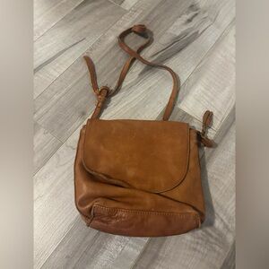 Marta Ponti Genuine Leather Crossbody Bag in Tan